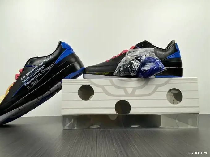 Rep Onekick Black DJ4375-004 Low SP Off-White Retro 2 Jordan Blue 0404